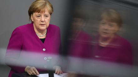 Kanzlerin Angela Merkel bei ihrer Regierungserklärung im Bundestag