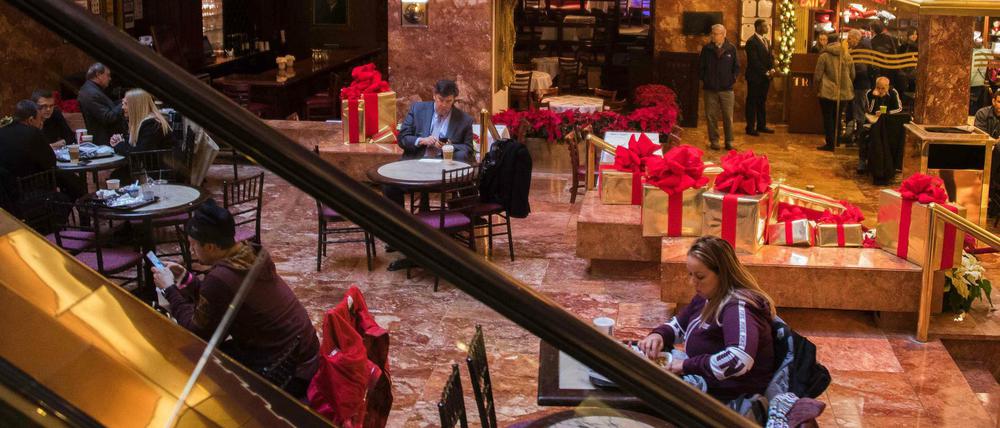 Blick ins "Trump Tower Grille", dessen Essen "Vanity Fair" einer kritischen Prüfung unterzogen hat. 