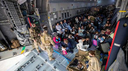 Ein Flugzeug der Bundeswehr mit Evakuierten aus Afghanistan (Archivbild vom 17. August 2021)