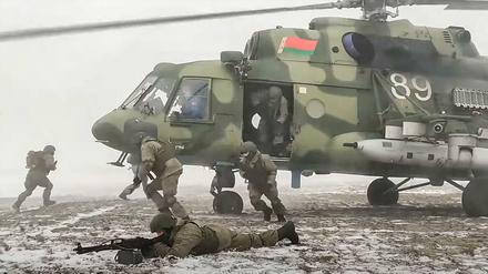 Russland soll für das Manöver in Belarus rund 30.000 Soldaten verlegt haben.