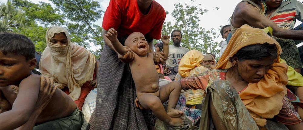 Angehörige der muslimischen Minderheit der Rohingya auf der Flucht aus Myanmar. 