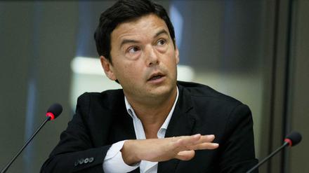 Debatte zur Einkommensverteilung. Der französische Ökonom Thomas Piketty in Den Haag bei einer Sitzung des niederländischen Senats.