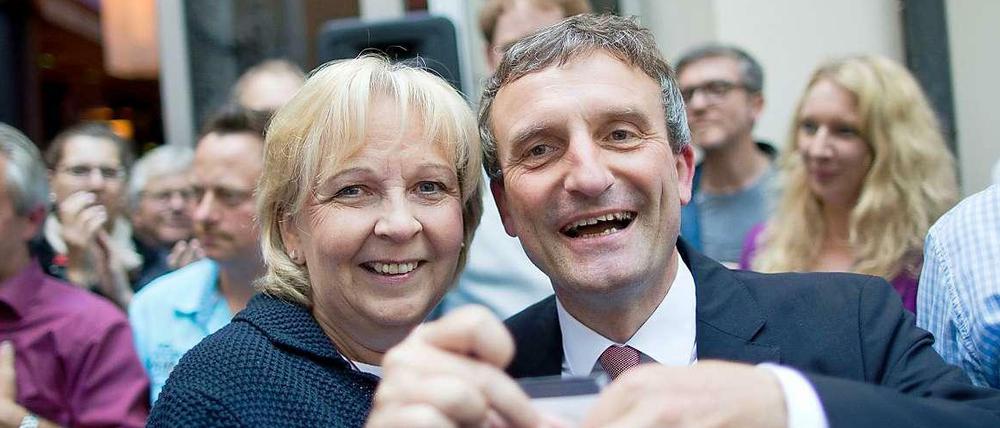 Ministerpräsidentin Hannelore Kraft (SPD) ist begeistert, dass mit Thomas Geisel nach einem Jahrzehnt wieder ein Sozialdemokrat ins Düsseldorfer Rathaus einzieht. 