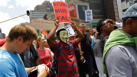 Anti-Zuma-Proteste in Johannesburg: Korruption, Machtmissbrauch, Vetternwirtschaft, so lauten die Vorwürfe
