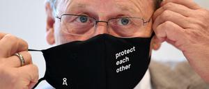 Ministerpräsident Bodo Ramelow (Linke) will in Thüringen die Maskenpflicht und andere Beschränkungen aufheben. 