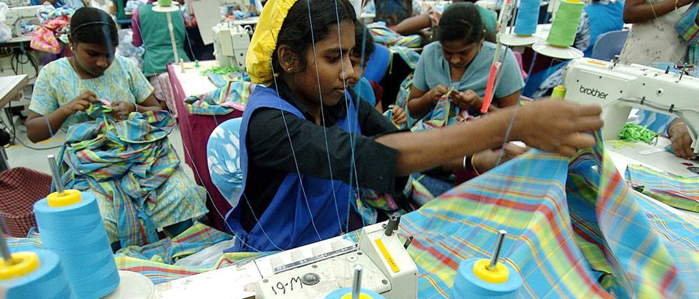 Frauen in einer Textilfabrik in Sri Lanka.