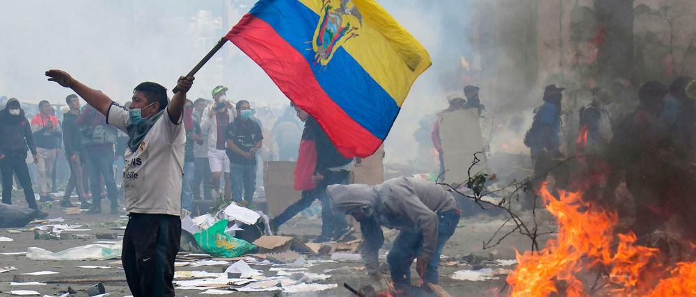 In Ecuador gab es schwere Zusammenstöße Demonstranten und Sicherheitskräften.
