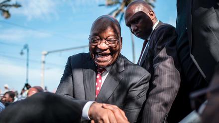 Südafrikas Ex-Präsident Jacob Zuma mischt politisch weiter mit in seinem Land.