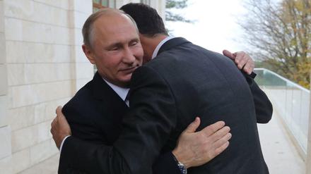 Vor dem Dreier-Gipfel in Sotschi empfing Wladimir Putin den syrischen Machthaber Baschar al Assad.