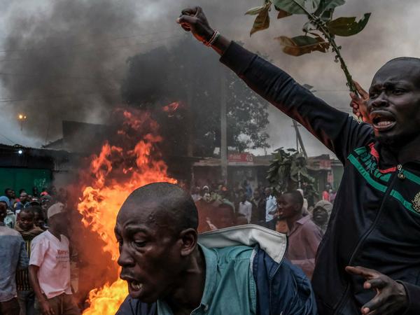 Proteste gegen den Wahlausgang in Nairobi. 