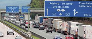 Tirol möchte den Lkw-Verkehr über die Inntalautobahn und den Brenner gedrosselt sehen.
