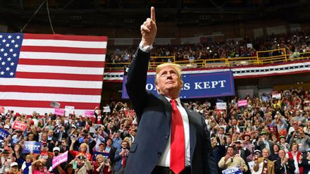 Wahlkampf bis zum Schluss: US-Präsident Donald Trump vor Anhängern in Tennessee.