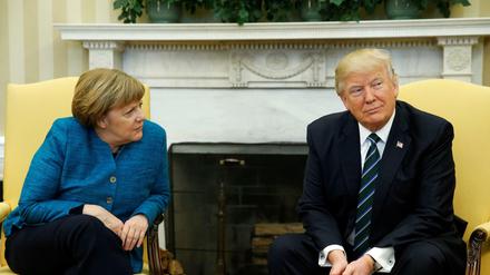 Kanzlerin Angela Merkel bei ihrem Treffen mit Donald Trump 2017 in Washington