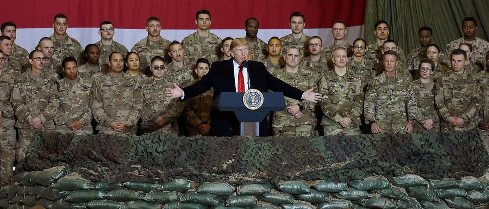 US-Präsident Donald Trump hält am 28. November 2019 eine Rede vor Soldaten im Hauptquartier der Streitkräfte in Bagram.