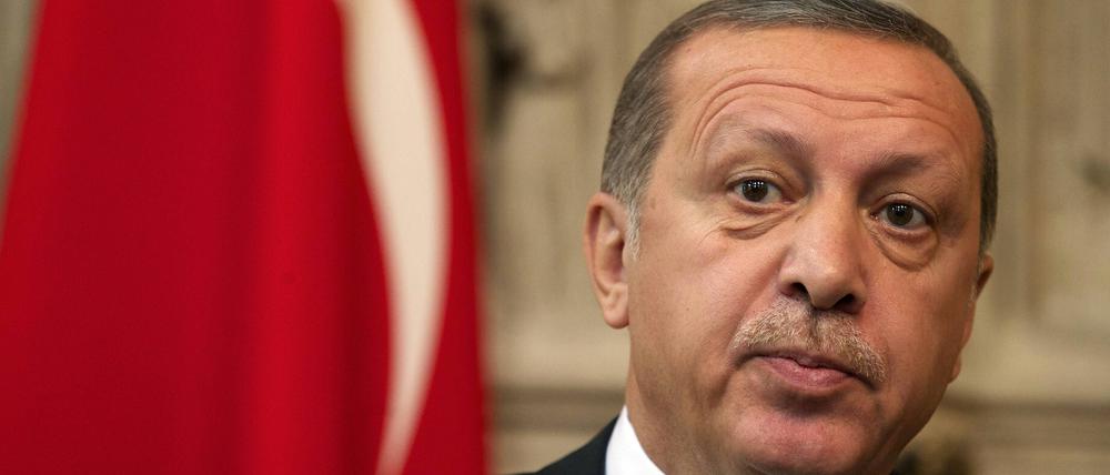 Türkeis Präsident Recep Tayyip Erdogan wird von den russischen Luftraumverletzungen herausgefordert.