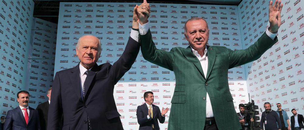 Noch arbeiten Recep Tayyip Erdogan (rechts) und Devlet Bahceli zusammen.