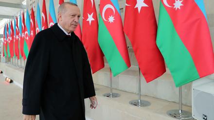 Der türkische Präsident Erdogan schwärmte in Baku von Enver Pascha, einem Hauptverantwortlicher für den Völkermord an den Armeniern.