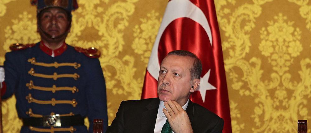 Der türkische Präsident Recep Tayyip Erdogan will die Angriffe auf Kurden in Syrien fortsetzen. 