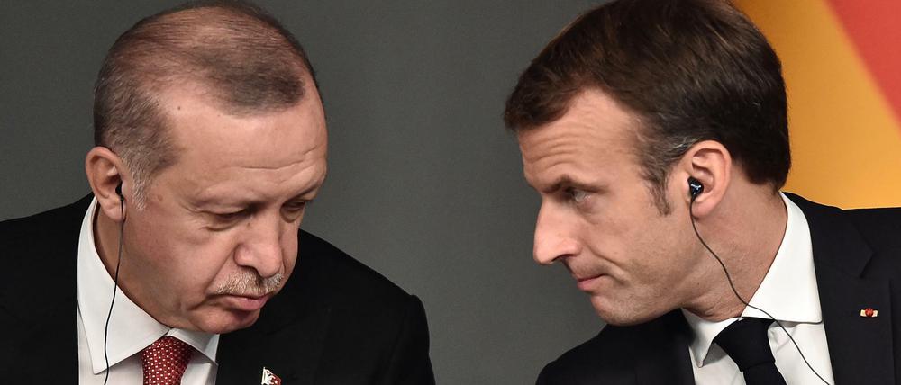 Recep Tayyip Erdogan (links) und Emmanuel Macron sind laut Macron „keine Partner mehr“.