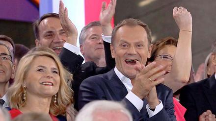 Ihm ist voraussichtlich die Wiederwahl geglückt: Donald Tusk, Ministerpräsident Polens.