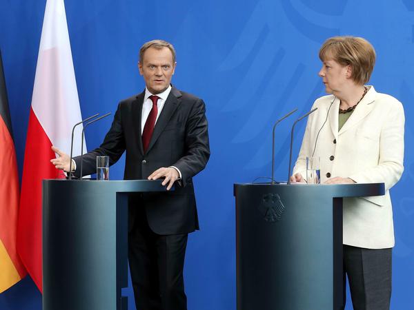 Bundeskanzlerin Angela Merkel  und der polnische Ministerpräsident Donald Tusk