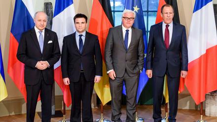 Die Außenminister Frankreichs, der Ukraine, Deutschland und Russlands (von links) vor ihrem Treffen in Berlin
