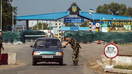Ein ukrainischer Grenzsoldat an der ukrainisch-russischen Grenze (2014).