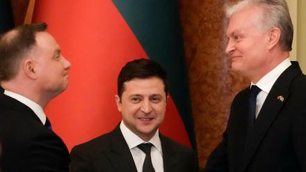 Vereint im Wunsch, Wladimir Putin verlieren zu sehen: Die Präsidenten Polens, der Ukraine und Litauens, Andrzej Duda (links), Wolodymyr Selenskyj und Gitanas Nauseda, in Kiew vor wenigen Tagen. 