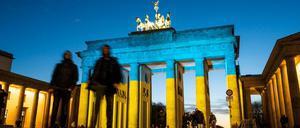 Das Brandenburger Tor wurde kürzlich in den Farben der ukrainischen Flagge angestrahlt. 