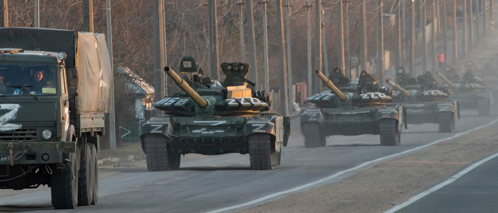 Eine russische Panzerkolonne – aufgenommen Ende April.