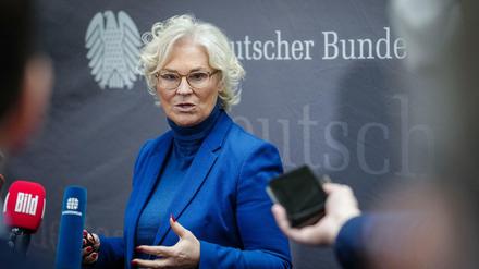 Christine Lambrecht (SPD) ist Bundesministerin der Verteidigung.