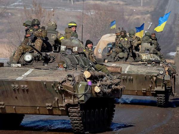 Die ukrainische Armee meldete nach neuerlichen Gefechten mindestens 11 Tote.