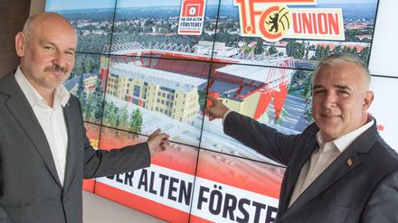 Dirk Thieme (l), Vorstandsvorsitzender der «An der Alten Försterei» Stadionbetriebs AG, und der Präsident des 1. FC Union Berlin, Dirk Zingler.