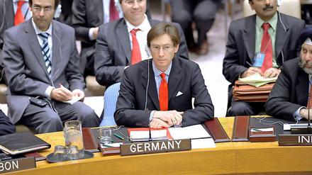 Der deutsche UN-Botschafter Peter Wittig enthält sich der Stimme - genau wie seine Kollegen aus China, Russland, Brasilien und Indien. 