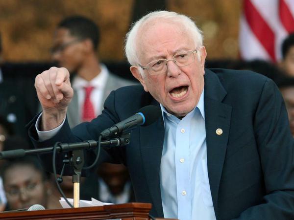 Der demokratische Senator Bernie Sanders bei einer Wahlkundgebung in Atlanta.