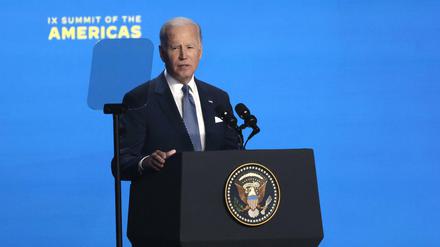 Der US-amerikanische Präsident Joe Biden bei der Eröffnungsrede des IX. Gipfels der Organisation Amerikanischer Staaten (OAS) in Los Angeles.