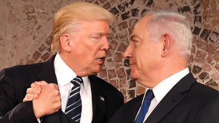 Israels Ministerpräsident Benjamin Netanjahu und US-Präsident Donald Trump bei einem Treffen im Mai 2017 in Jerusalem.