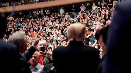 US-Präsident Trump wird im Madison Square Garden in New York von der Menge ausgebuht.