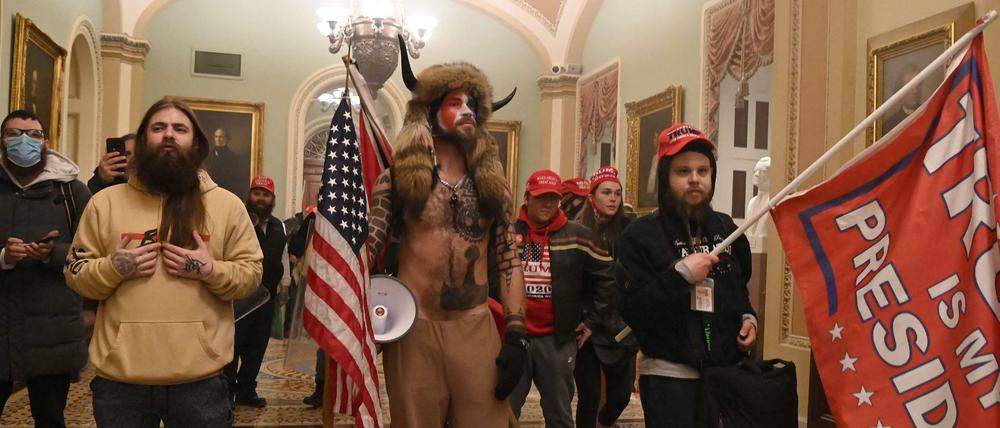 Anhänger von Donald Trump am 6. Januar 2021 im Kapitol in Washington