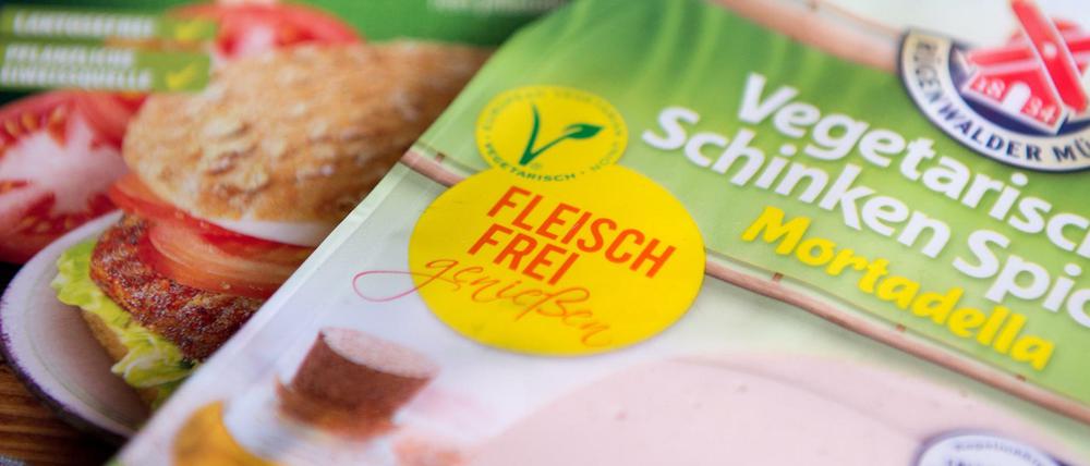 Ernährungsminister Christian Schmidt (CSU) will Fleischnamen für Veggie-Produkte verbieten.