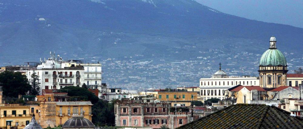 Neapel, Schauplatz der Romane von Elena Ferrante 