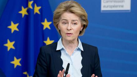 Ursula von der Leyen, Präsidentin der Europäischen Kommission will ein Vertragsverletzungsverfahren gegen Deutschland prüfen lassen (Archiv).