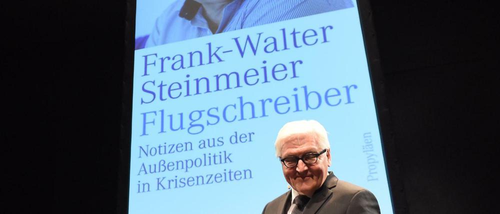 Der neue Steinmeier: "Flugschreiber - Notizen aus der Außenpolitik in Krisenzeiten" 