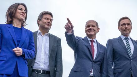 Annalena Baerbock (v. l. n. r.), Robert Habeck, Olaf Scholz und Christian Lindner: Die Ampel-Koalition kämpft mit schlechten Umfragewerten.
