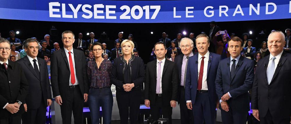 Die französischen Präsidentschaftskanditaten vor der TV-Debatte Anfang April.