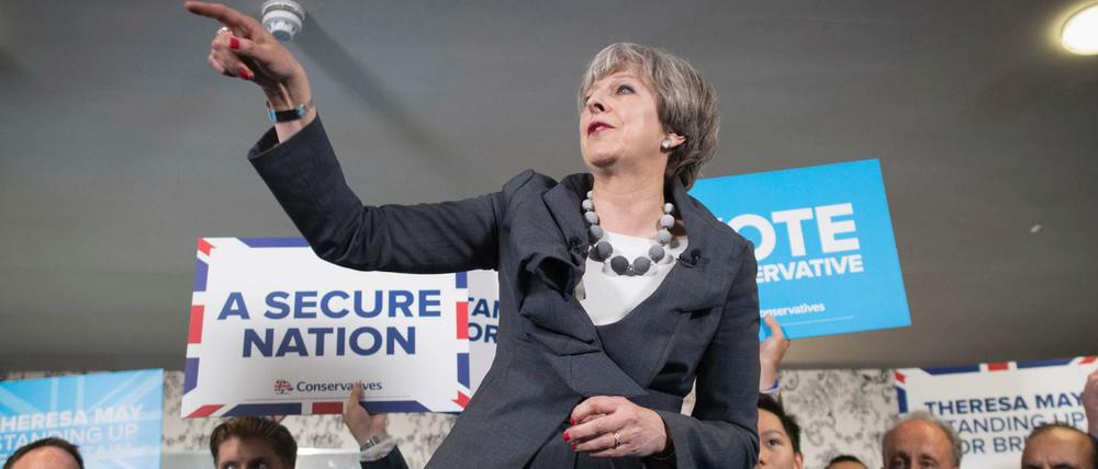 Die britische Premierministerin Theresa May bei einer Wahlkampfveranstaltung in Stoke.