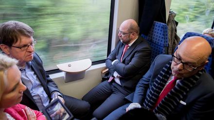 Stimmungsumschwung bei der SPD: Martin Schulz (2.v.r), Torsten Albig (r.), Ralf Stegner (2.v.l) und Manuela Schwesig müssen mit sinkenden Umfragewerten umgehen.
