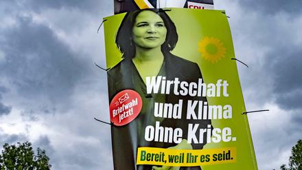 Die Grünen mit einem Foto der Kanzlerkandidatin Annalena Baerbock zur Bundestagswahl im September 2021.