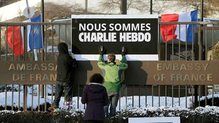 Auch vor der französischen Botschaft in Washington wurde um die Opfer des Anschlags getrauert.