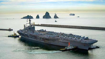 Konflikt mit Nordkorea. Südkorea und die USA planen ein neues Seemanöver. Der US-Flugzeugträger "George Washington" soll teilnehmen.